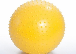 Мяч гимнастический Тривес игольчатый с насосом, 55 см желтый